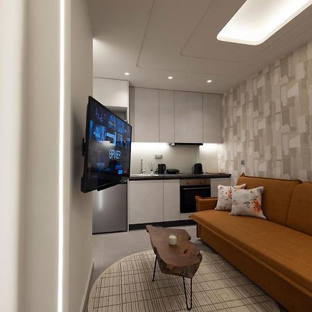 Rizes Suites 3 เทสซาโลนิกิ ภายนอก รูปภาพ